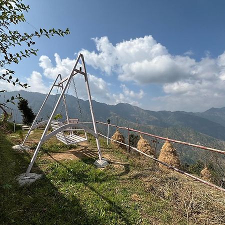 Nivriti Stays Kanatal Extérieur photo