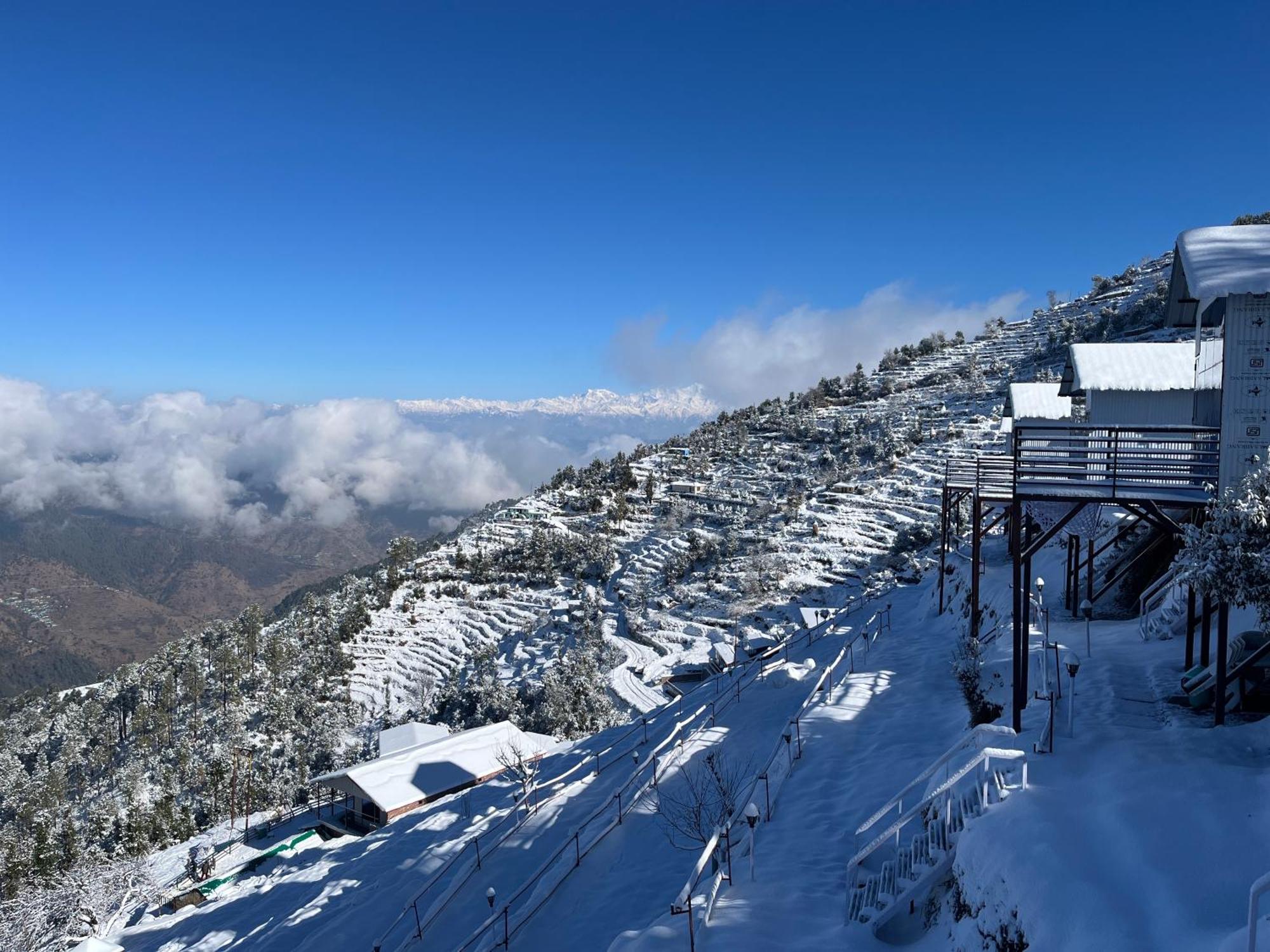Nivriti Stays Kanatal Extérieur photo