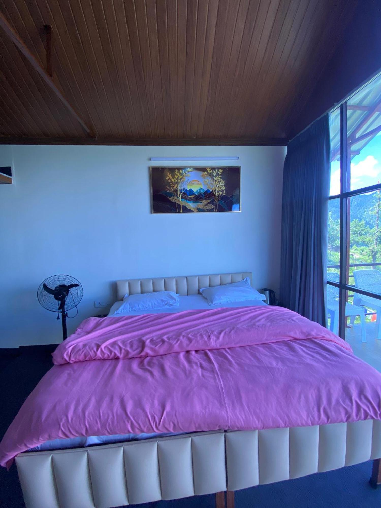 Nivriti Stays Kanatal Extérieur photo
