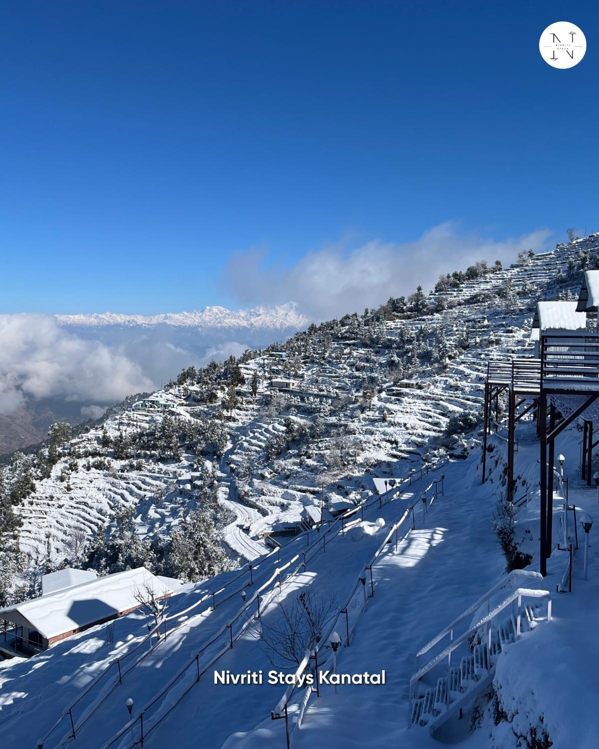 Nivriti Stays Kanatal Extérieur photo