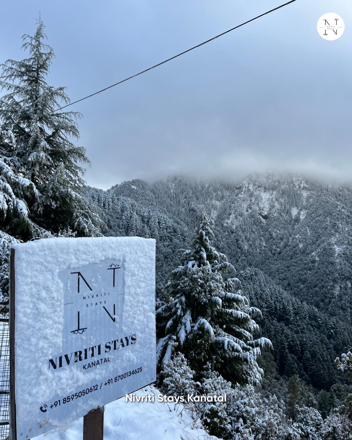 Nivriti Stays Kanatal Extérieur photo